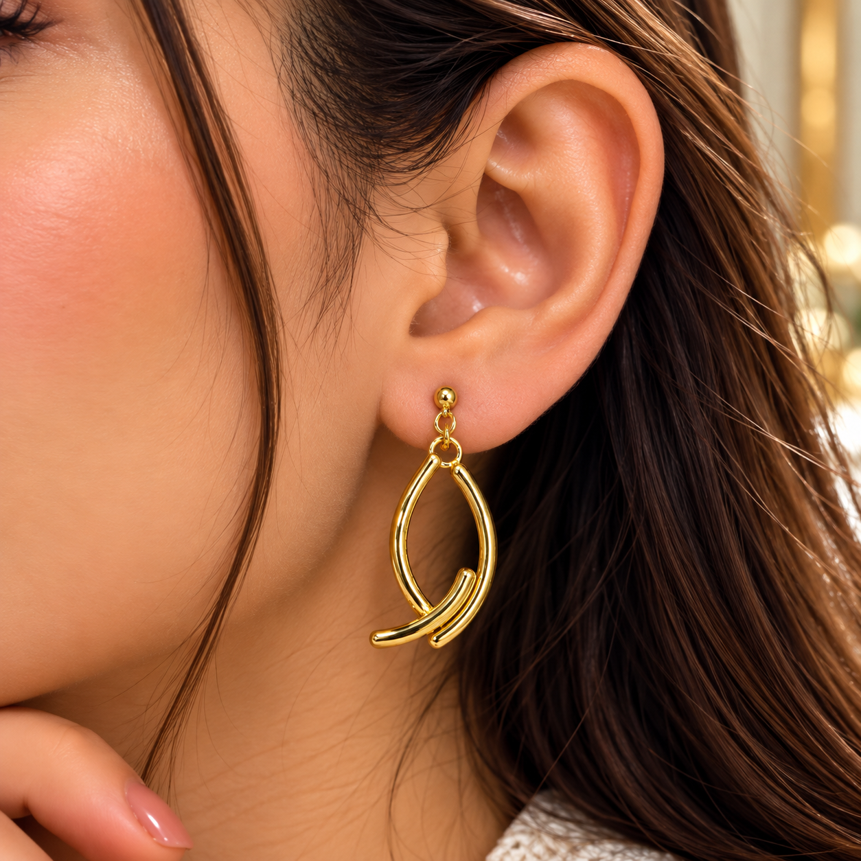 Sculpted Gold Teardrop Drop Earrings