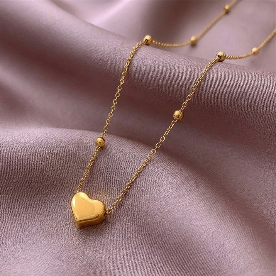 Minimal Heart Pendant Chain – Elegant Gold Finish