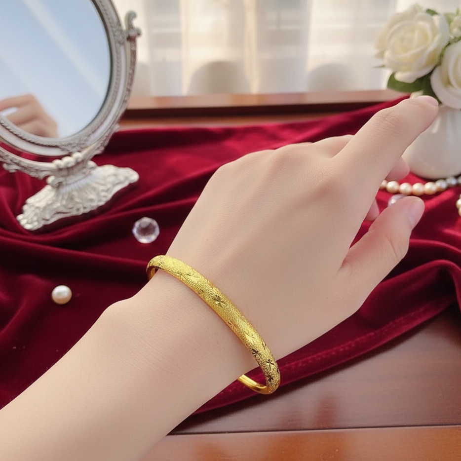 Classic Gold Engraved Minimal Bangle Bracelet