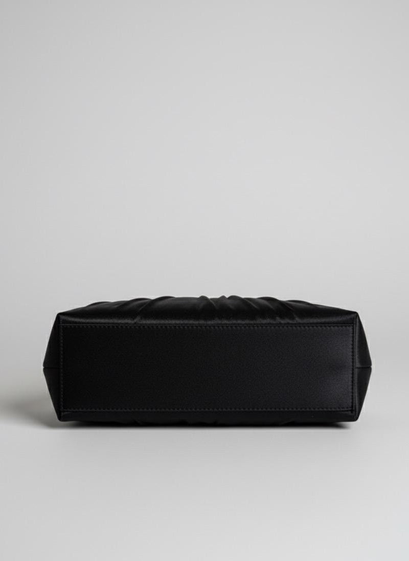 ✨ Pearl Handle Glamour Clutch ✨